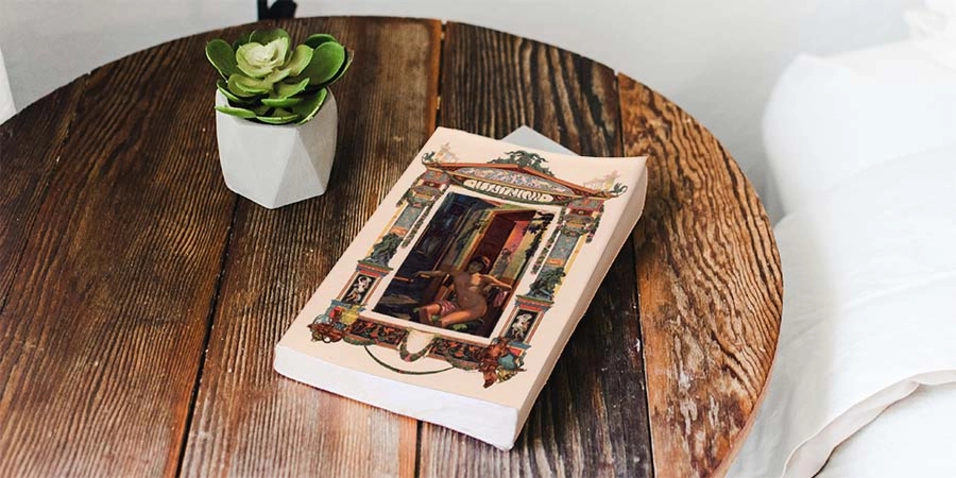 How do you perform spanking