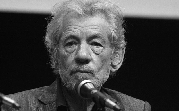 Ian McKellen: “Nadie ha tenido que mentir jamás sobre su heterosexualidad” 