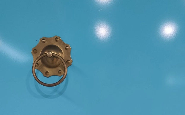 Un téton ! Personne ne va penser aux enfants ?