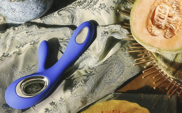 Cómo usar un vibrador conejito rampante