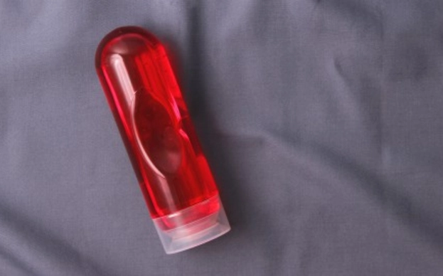 Lubrificantes à base de água ou de silicone, qual é o melhor para si?