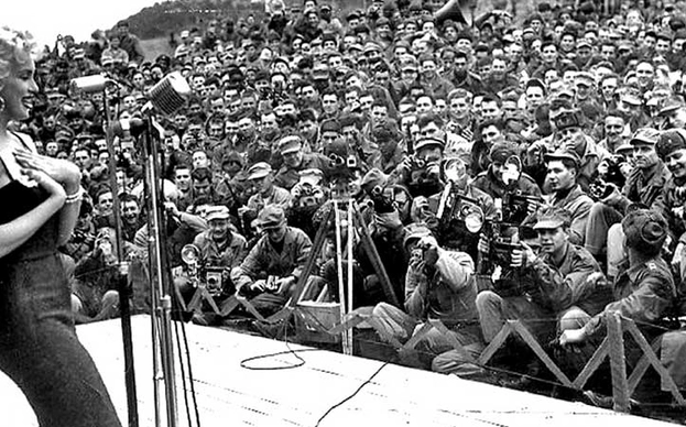 Pobre Marilyn, ni muerta puede descansar de los pesados