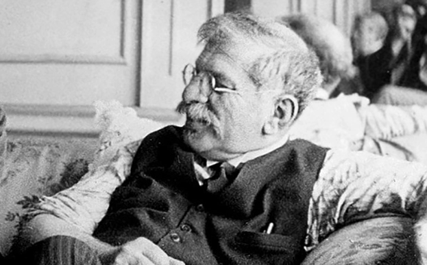 Magnus Hirschfeld, el médico que realizó la primera cirugía de cambio de sexo